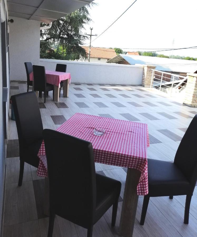 Vas Kutak - Sobe Lux Za Izdavanje Motel Obrenovac  Exterior photo