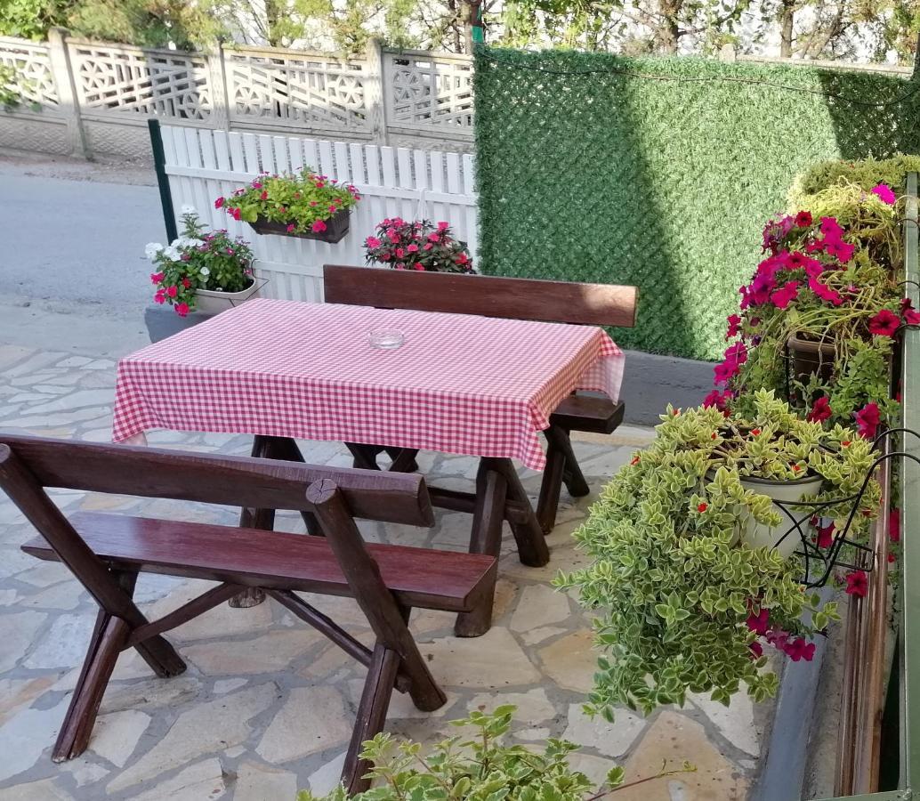 Vas Kutak - Sobe Lux Za Izdavanje Motel Obrenovac  Exterior photo
